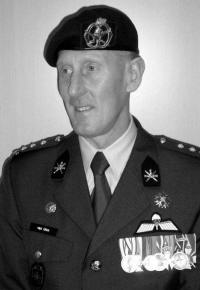 oud-Korpscommandant bgen M.van Uhm