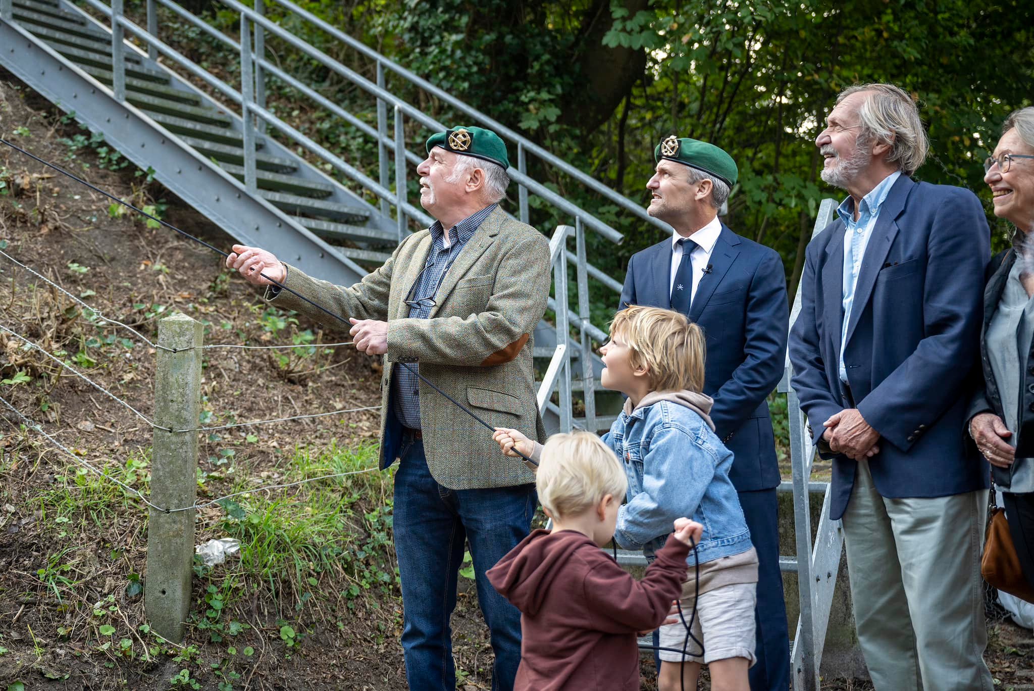 Onthulling Naambord Spoorviaduct Klingenbeekse Weg Oosterbeek.