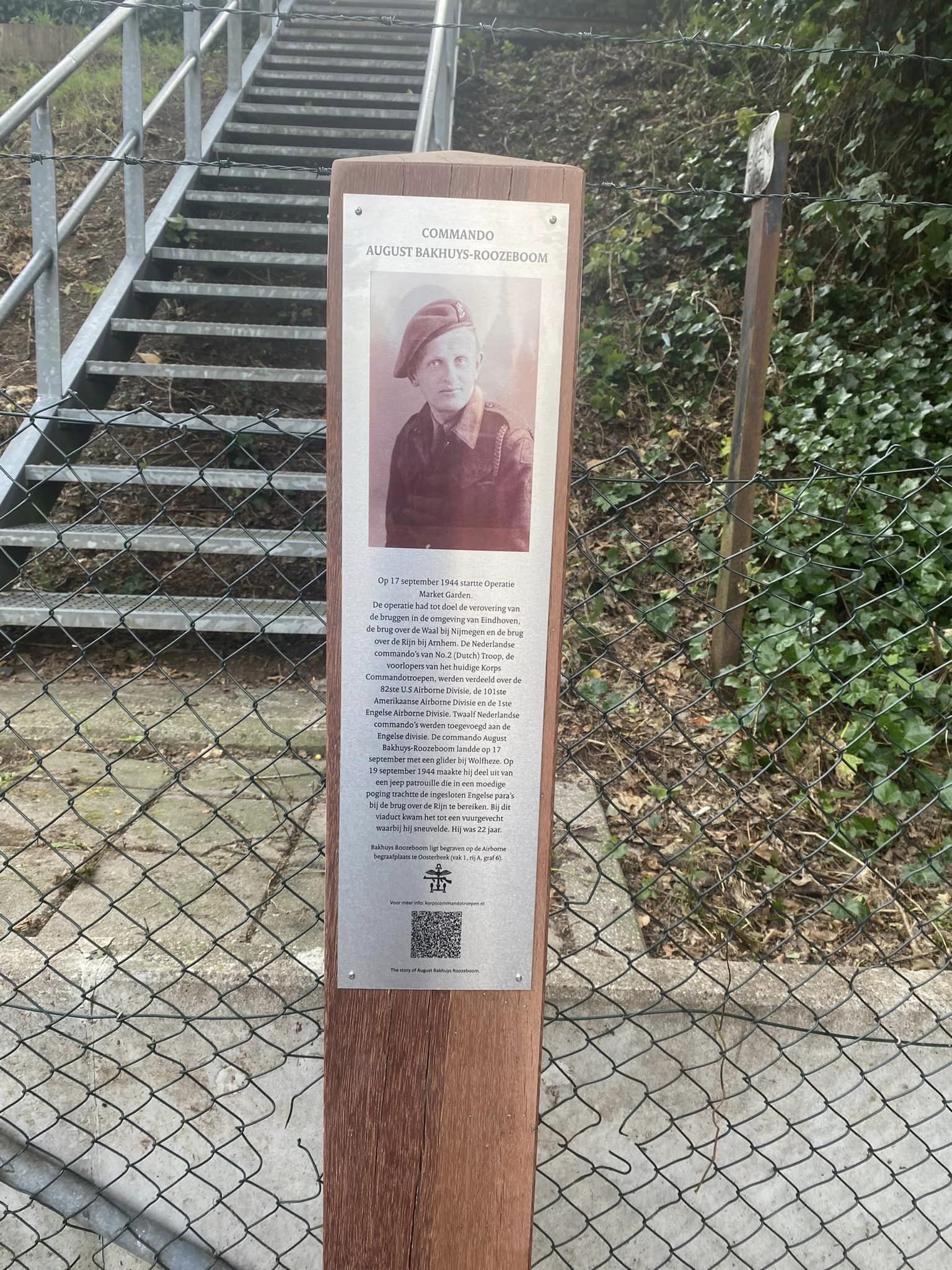 Bakhuys Roozenboom Monument 05